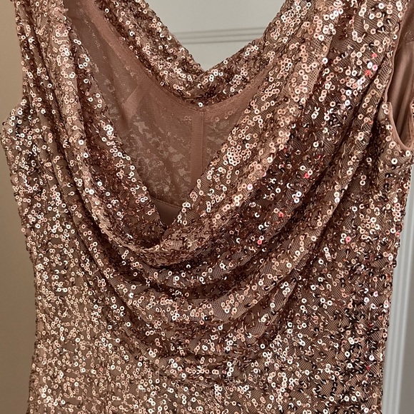 Cachet Drape Neck Back Sequence Dress - Picture 5 of 6